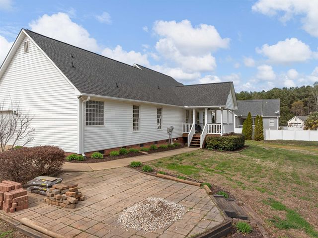 434 shallowford Drive, Boiling Springs, SC 29316