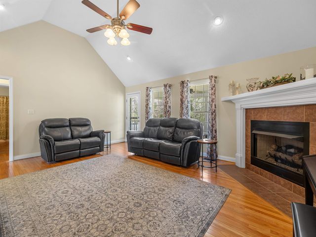 434 shallowford Drive, Boiling Springs, SC 29316