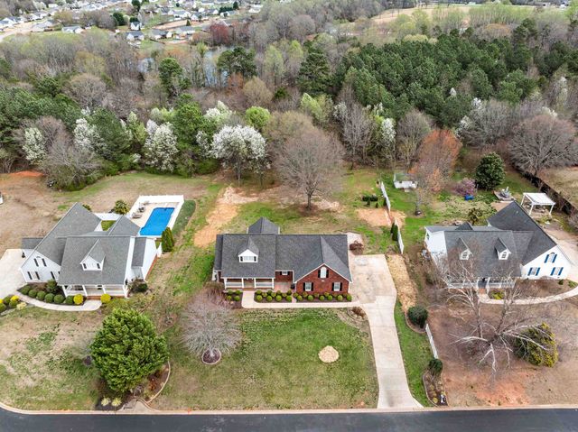 434 shallowford Drive, Boiling Springs, SC 29316