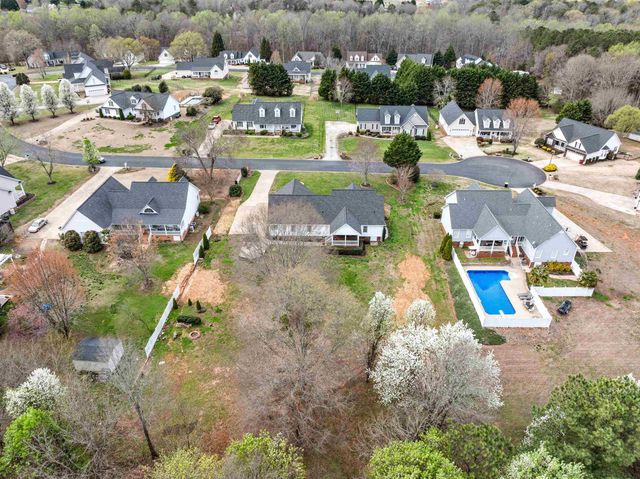 434 shallowford Drive, Boiling Springs, SC 29316