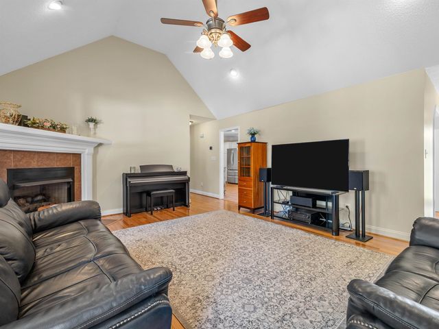 434 shallowford Drive, Boiling Springs, SC 29316