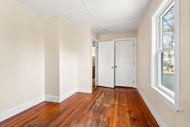 74 Myrtle St, Lynn, MA 01905