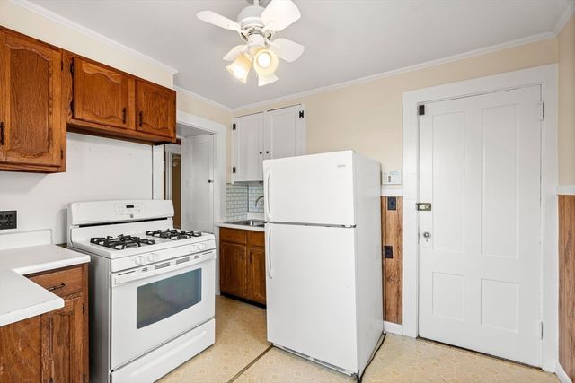 74 Myrtle St, Lynn, MA 01905