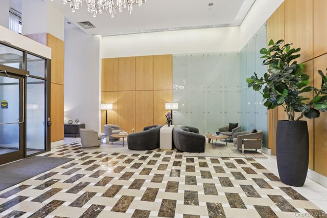 175 Huguenot Street PH-302, New Rochelle, NY 10801