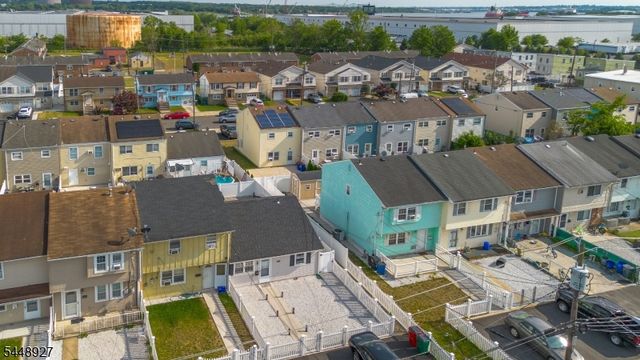 30 Warren St, Carteret Boro, NJ 07008