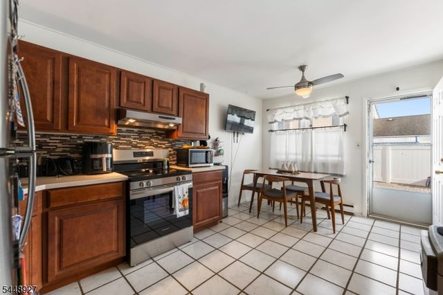 30 Warren St, Carteret Boro, NJ 07008