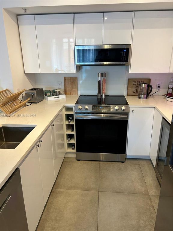 90 Alton Rd 303, Miami Beach, FL 33139