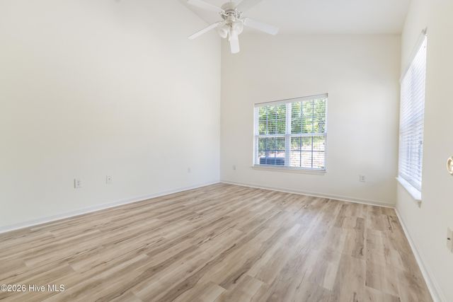 320 Hibiscus Way, Wilmington, NC 28412