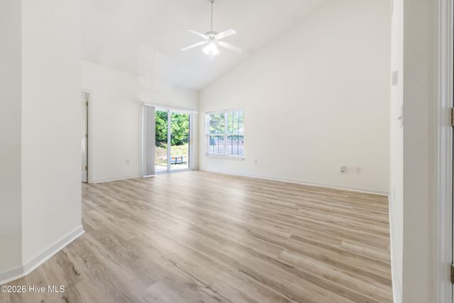 320 Hibiscus Way, Wilmington, NC 28412