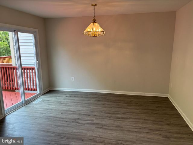 18 HIDDENCREEK CT, Owings Mills, MD 21117