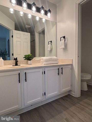 18 HIDDENCREEK CT, Owings Mills, MD 21117