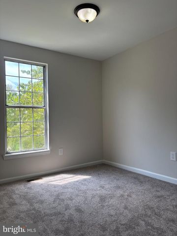 18 HIDDENCREEK CT, Owings Mills, MD 21117