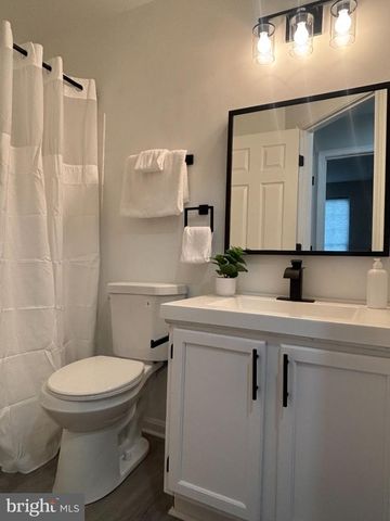 18 HIDDENCREEK CT, Owings Mills, MD 21117