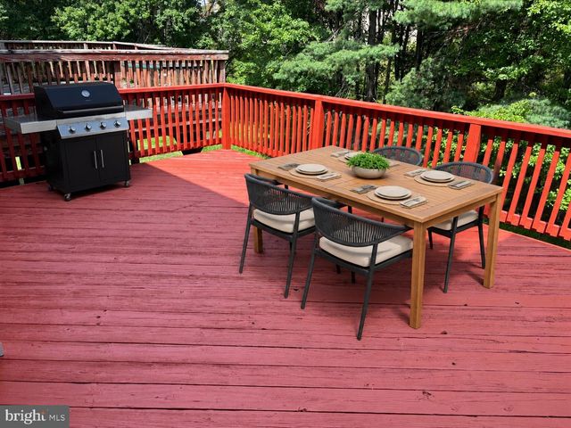 18 HIDDENCREEK CT, Owings Mills, MD 21117