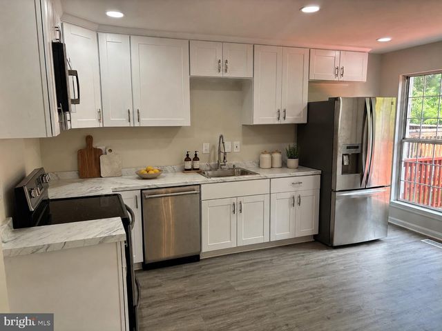18 HIDDENCREEK CT, Owings Mills, MD 21117