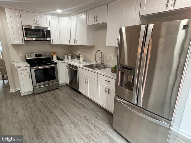 18 HIDDENCREEK CT, Owings Mills, MD 21117