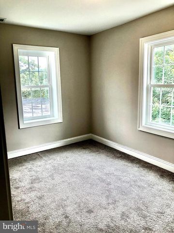 927 SPRING MILL AVE, Conshohocken, PA 19428