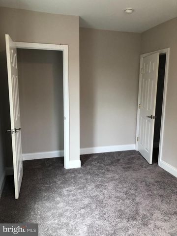 927 SPRING MILL AVE, Conshohocken, PA 19428