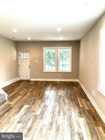 927 SPRING MILL AVE, Conshohocken, PA 19428