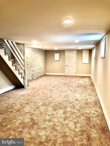 927 SPRING MILL AVE, Conshohocken, PA 19428