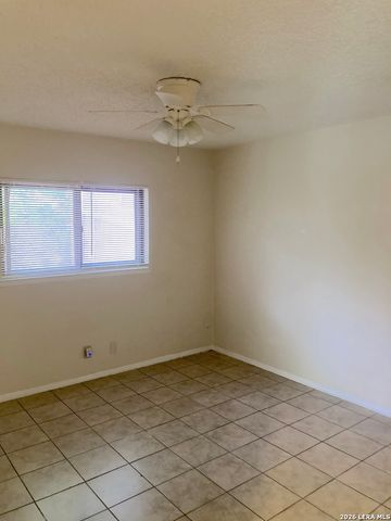 4339 LEHMAN DR, Kirby, TX 78219