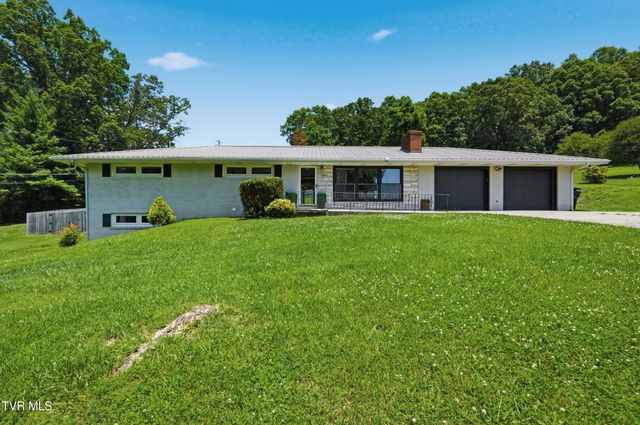 1014 Hammond Avenue, Mount Carmel, TN 37645
