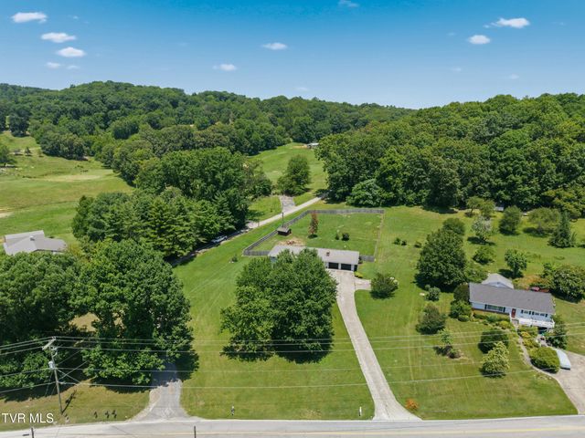 1014 Hammond Avenue, Mount Carmel, TN 37645