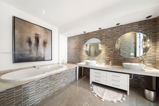 450 Alton Rd PH 4104, Miami Beach, FL 33139