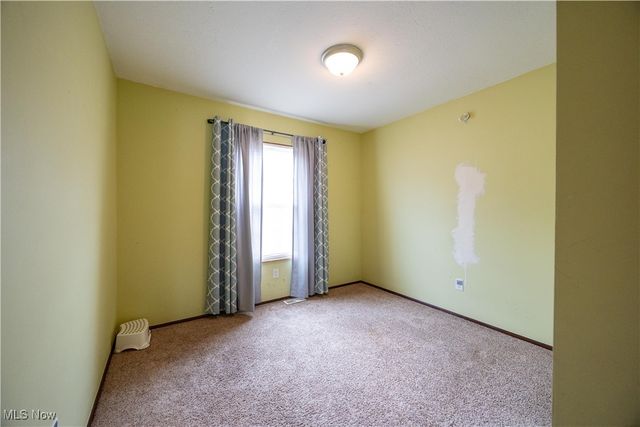 8574 Fairlane Drive, Olmsted Twp, OH 44138