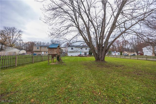 8574 Fairlane Drive, Olmsted Twp, OH 44138