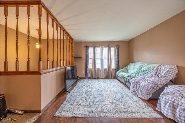 8574 Fairlane Drive, Olmsted Twp, OH 44138