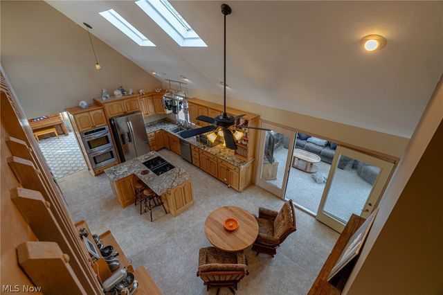 1200 River Road, Hinckley, OH 44233