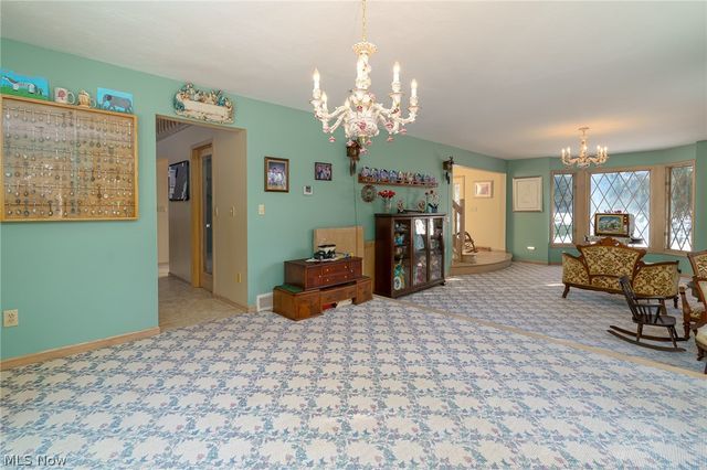 1200 River Road, Hinckley, OH 44233