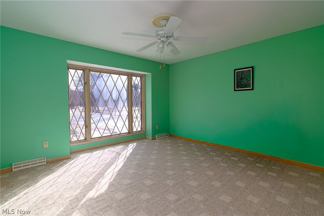 1200 River Road, Hinckley, OH 44233