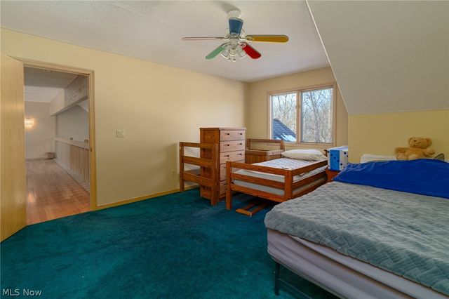 1200 River Road, Hinckley, OH 44233