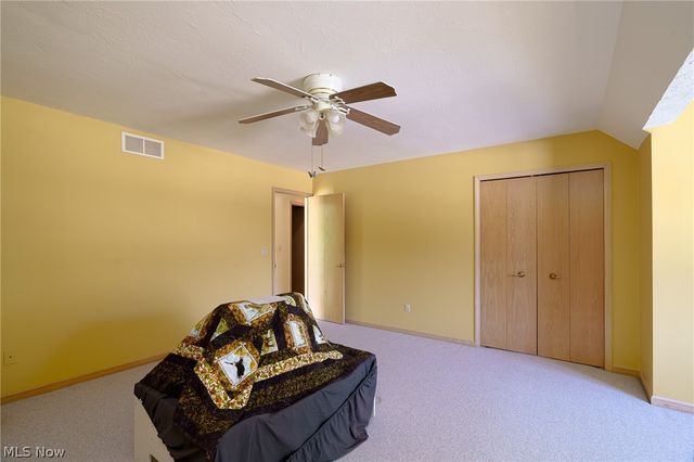 1200 River Road, Hinckley, OH 44233