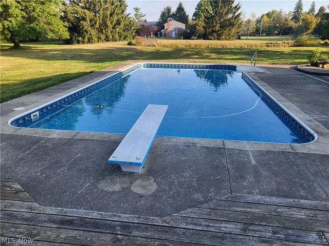 1200 River Road, Hinckley, OH 44233