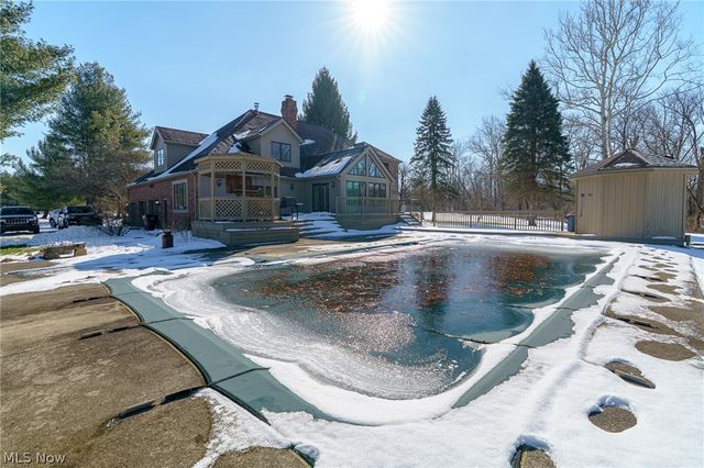 1200 River Road, Hinckley, OH 44233