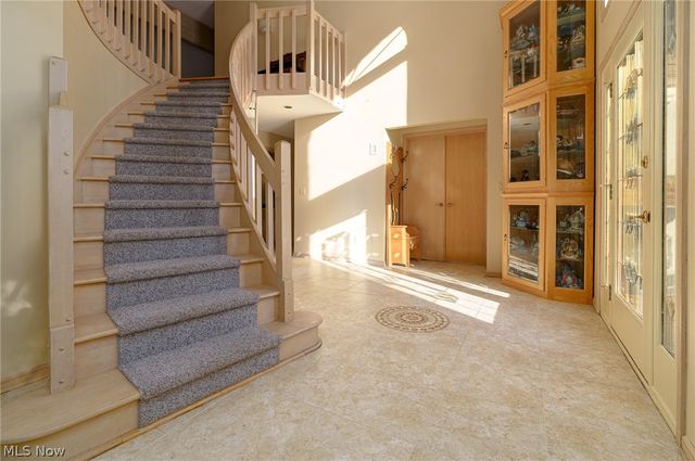 1200 River Road, Hinckley, OH 44233