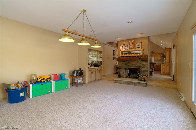 1200 River Road, Hinckley, OH 44233