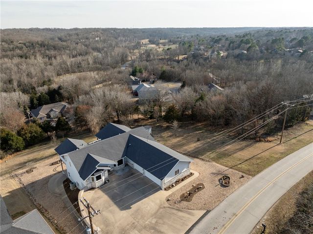 10 Oniell Drive, Bella Vista, AR 72715