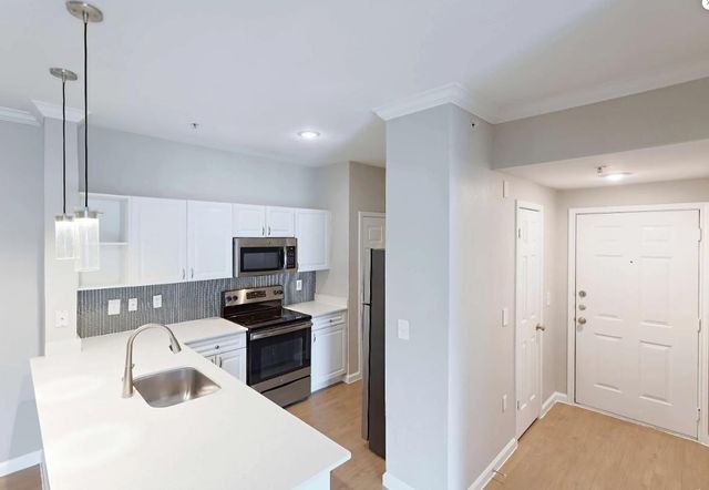 10505 S I-35 Frontage RD 527, Austin, TX 78747