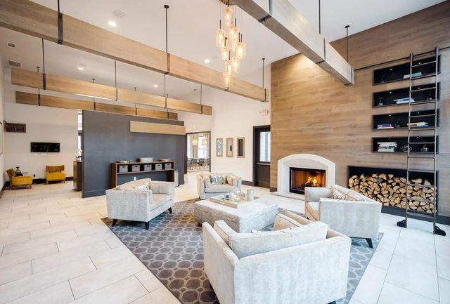 10505 S I-35 Frontage RD 527, Austin, TX 78747