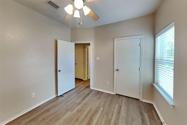 285 Mesa View, Conroe, TX 77316
