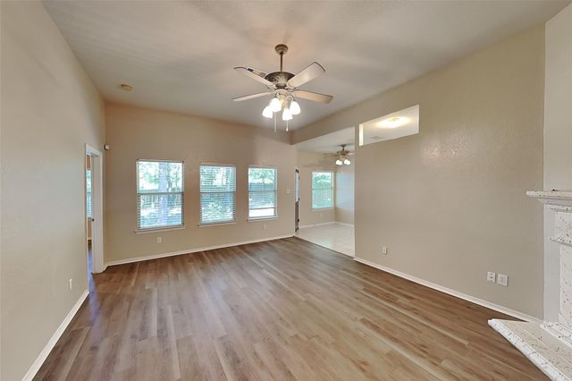 285 Mesa View, Conroe, TX 77316
