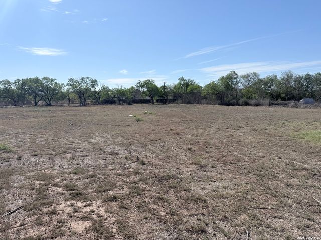 5830 Mount Olive, Adkins, TX 78101