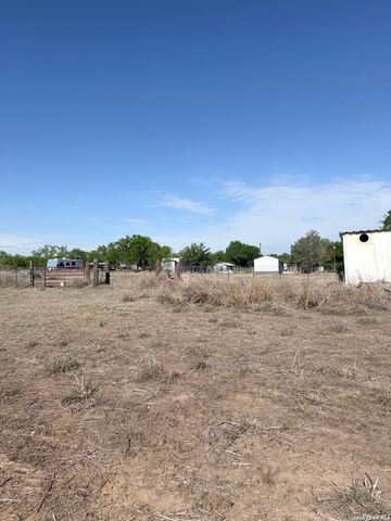 5830 Mount Olive, Adkins, TX 78101