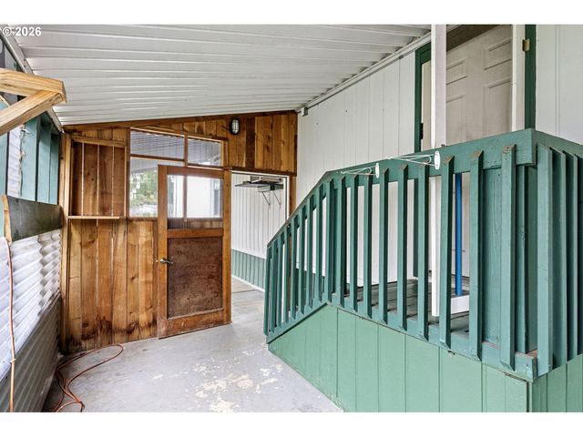 375 LACASA St 103, Eugene, OR 97402