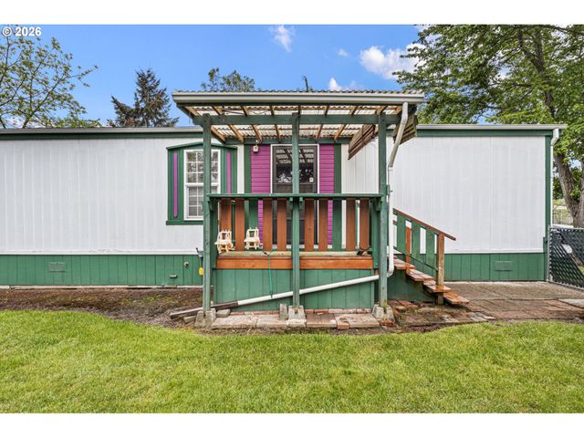 375 LACASA St 103, Eugene, OR 97402