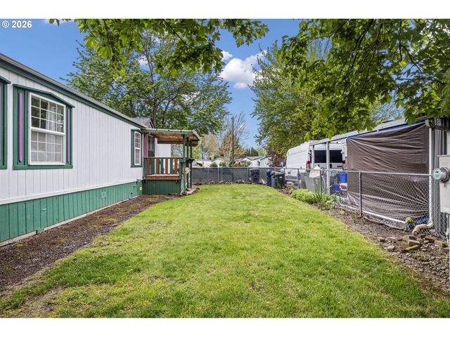 375 LACASA St 103, Eugene, OR 97402